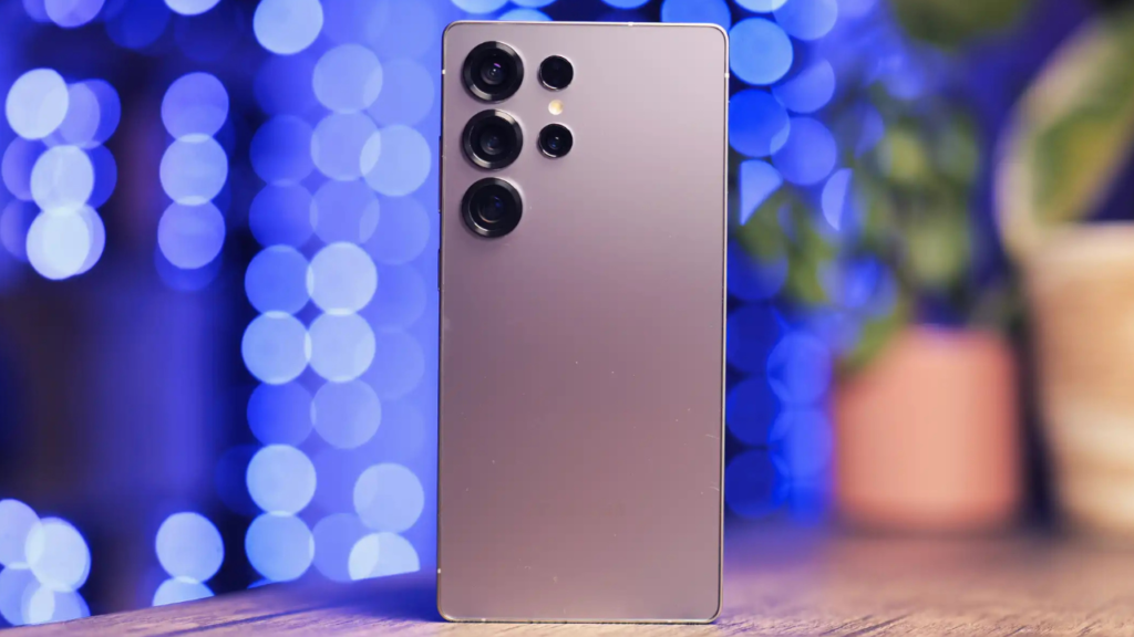 3. Samsung Galaxy S25 Ultra – Android Powerhouse
